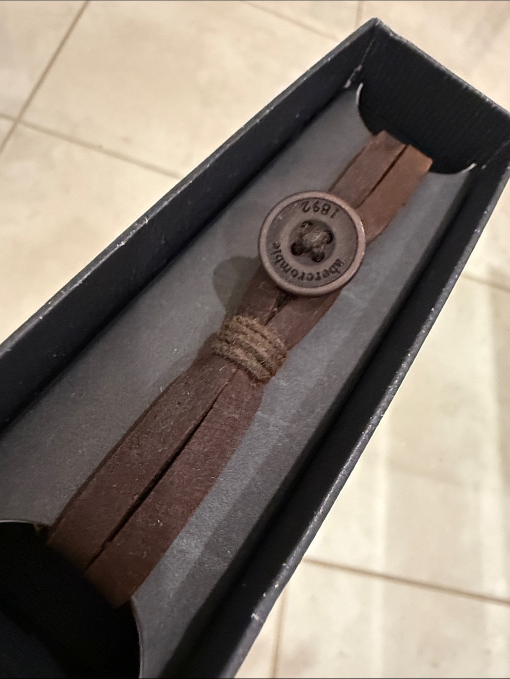 Abercrombie & Fitch Brown Leather Button-Closure Bracelet - Picture 10 of 10